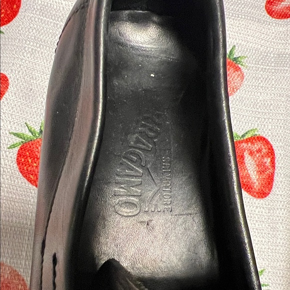 Salvatore ferragamo Men's Black Leather Loafers - Picture 3 of 10